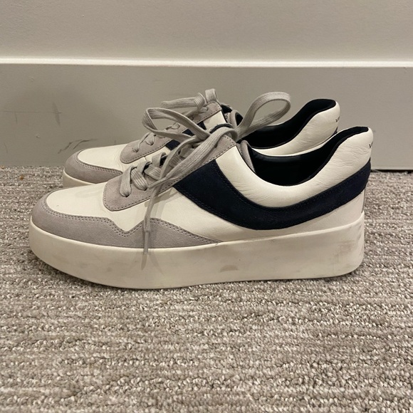 VINCE Sneakers - Picture 1 of 6